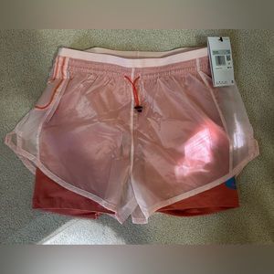 NWT Nike women’s Icon Clash Tempo Luxe Mid-Rise Running Shorts - XS